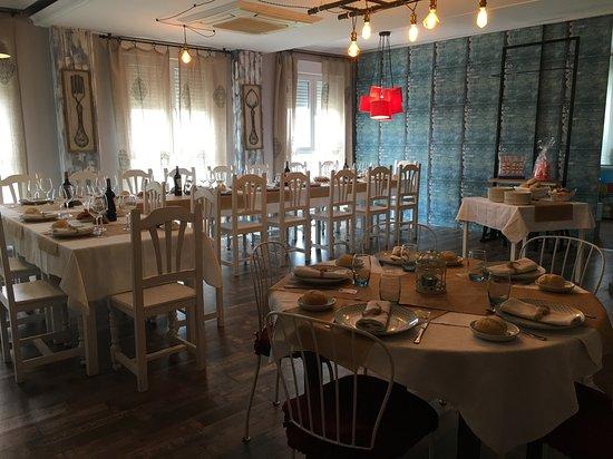 Hostal Bar LLanda