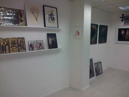 Perros Flacos Art Shop