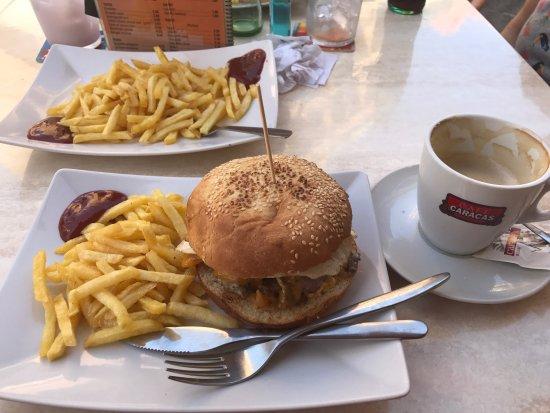 Petit Cafe