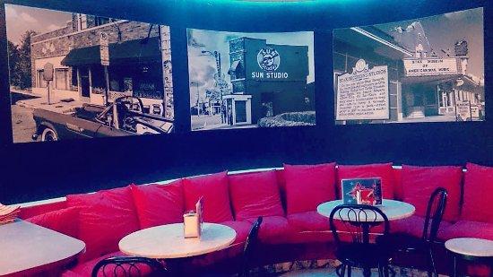 Memphis Café