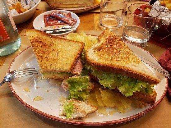 Hostel & Co