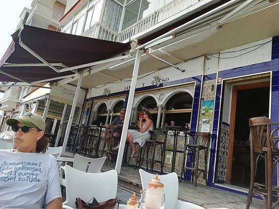 Flamingo's Beach Bar