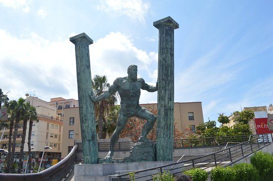la Estatua de Hércules