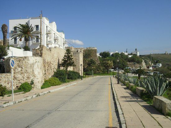 Muralla urbana de Tarifa