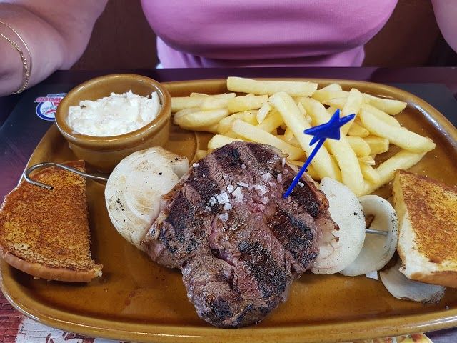 Foster's Hollywood